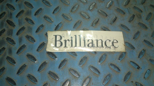 картинка НАДПИСЬ КРЫШКИ БАГАЖНИКА BRILLIANCE M2  3021163