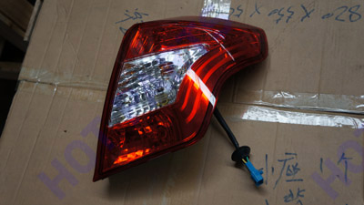 картинка ФОНАРЬ ЗАДНИЙ ПРАВЫЙ LF Celliya -- не разобрано 2 A4133400